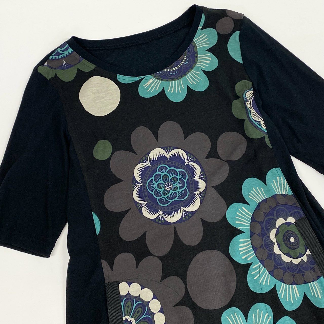 64k19 TOKUKO 1er VOL トクコプルミエヴォル 五分袖 ロングワンピース コットンワンピース 花柄プリント ウエストリボン○ レディース 女性用 9 ブラック 綿100％u02t