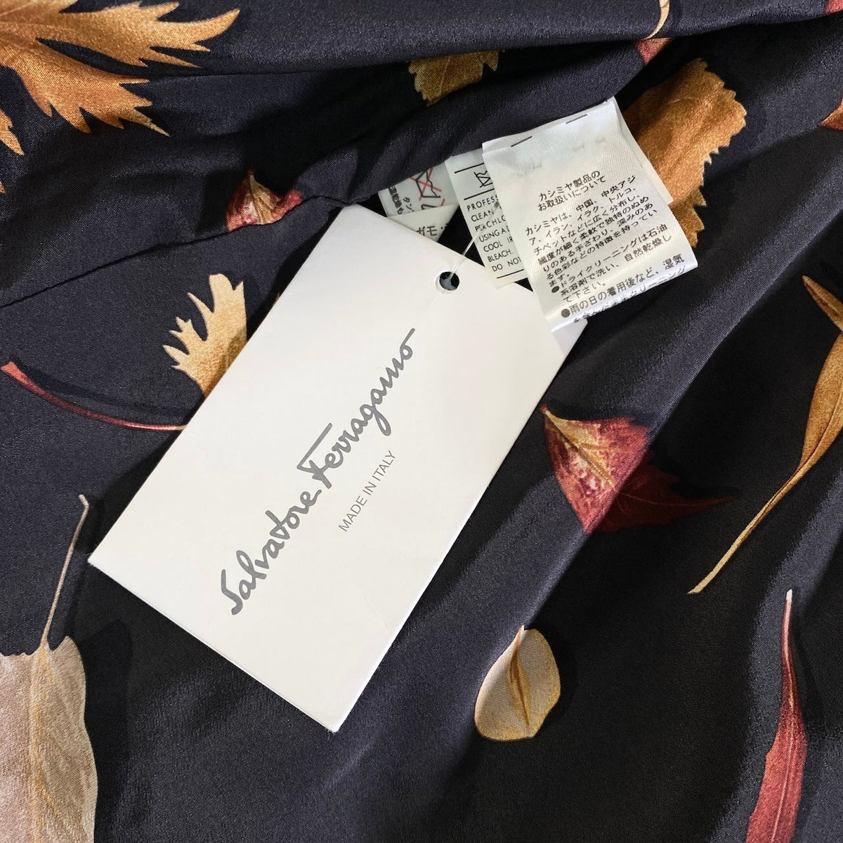 93j23 《極美品》 Salvatore Ferragamo サルヴァトーレフェラガモ ノーカラーコート ロングジャケット F 38 ブラック カシミヤ100 レディースu02t