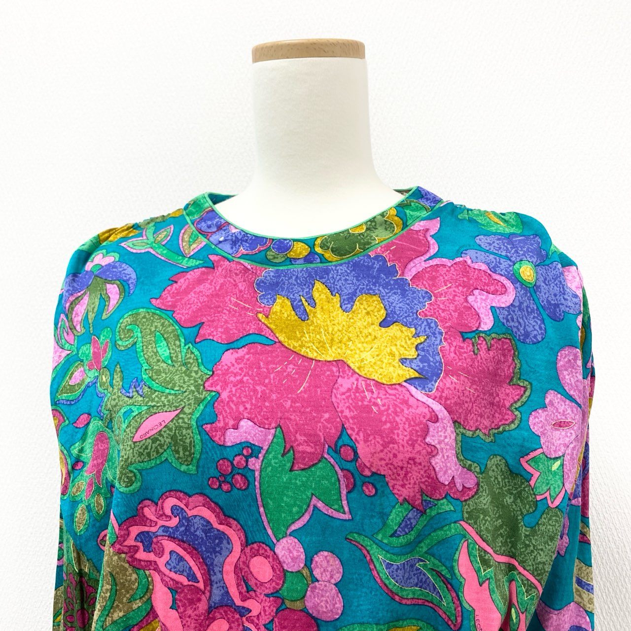 21k11 LEONARD レオナール ロングスリーブ カットソー 美しい花柄プリント ドルマンスリーブ 裾リボン レディース S グリーン系 ウールシルクu02t