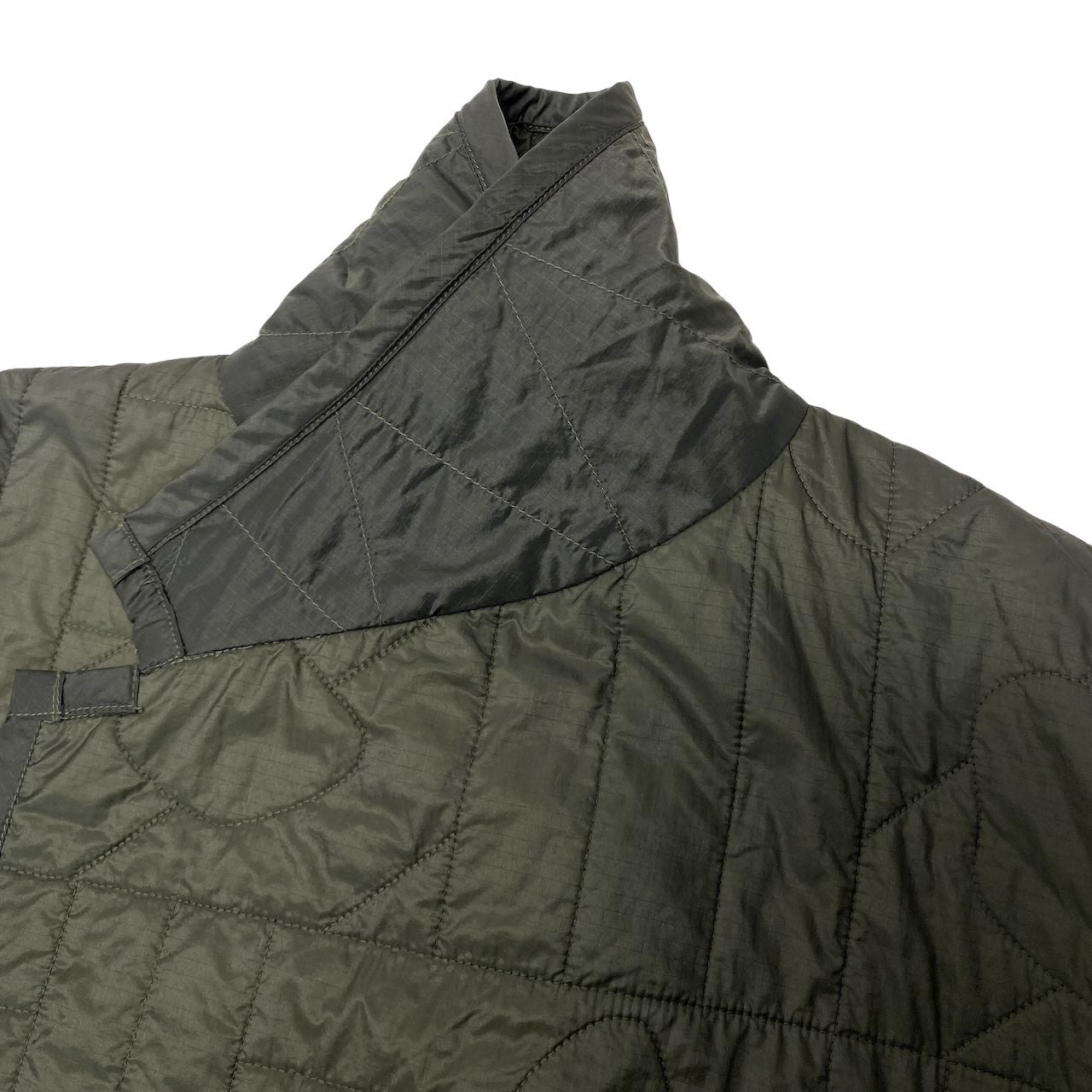 72g4 RAINMAKER レインメーカー 23AW ZEN GARDEN QUILTED PONCHO 中綿 ポンチョ アウター RM232-024 FREE カーキ メンズ 紳士服u02t