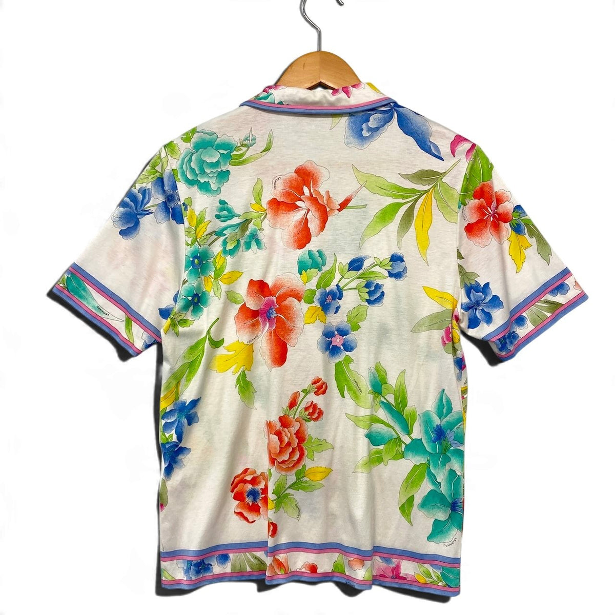 45j15  LEONARD FASHION レオナール ファッション 半袖シャツ 花柄プリント 総柄 トップス コットンシャツ 金ボタン  0389108 M マルチカラー 綿100％ レディース 女性用u02t