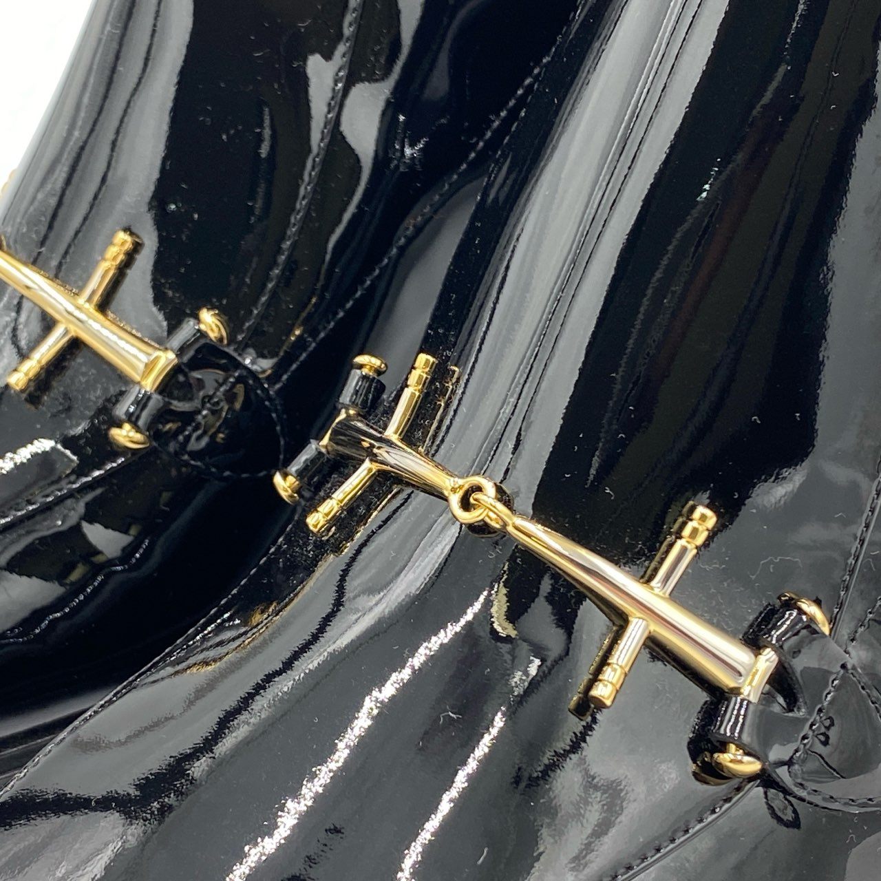 5h29《未使用品》 SAINT LAURENT サンローラン 23SS ホースビット エナメルブーツ 41 ブラック パテントレザー シューズ 箱 保存袋付きt18r