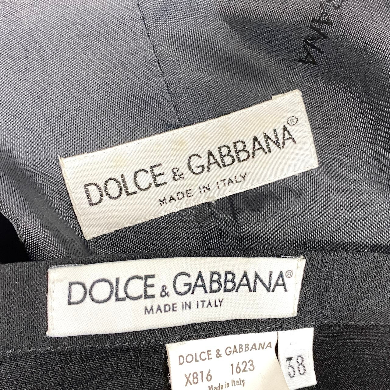2h16 DOLCE&GABBANA ドルチェアンドガッバーナ セットアップ スカートスーツ テーラードジャケット タイトスカート サイズ38 ブラック レディースu02t