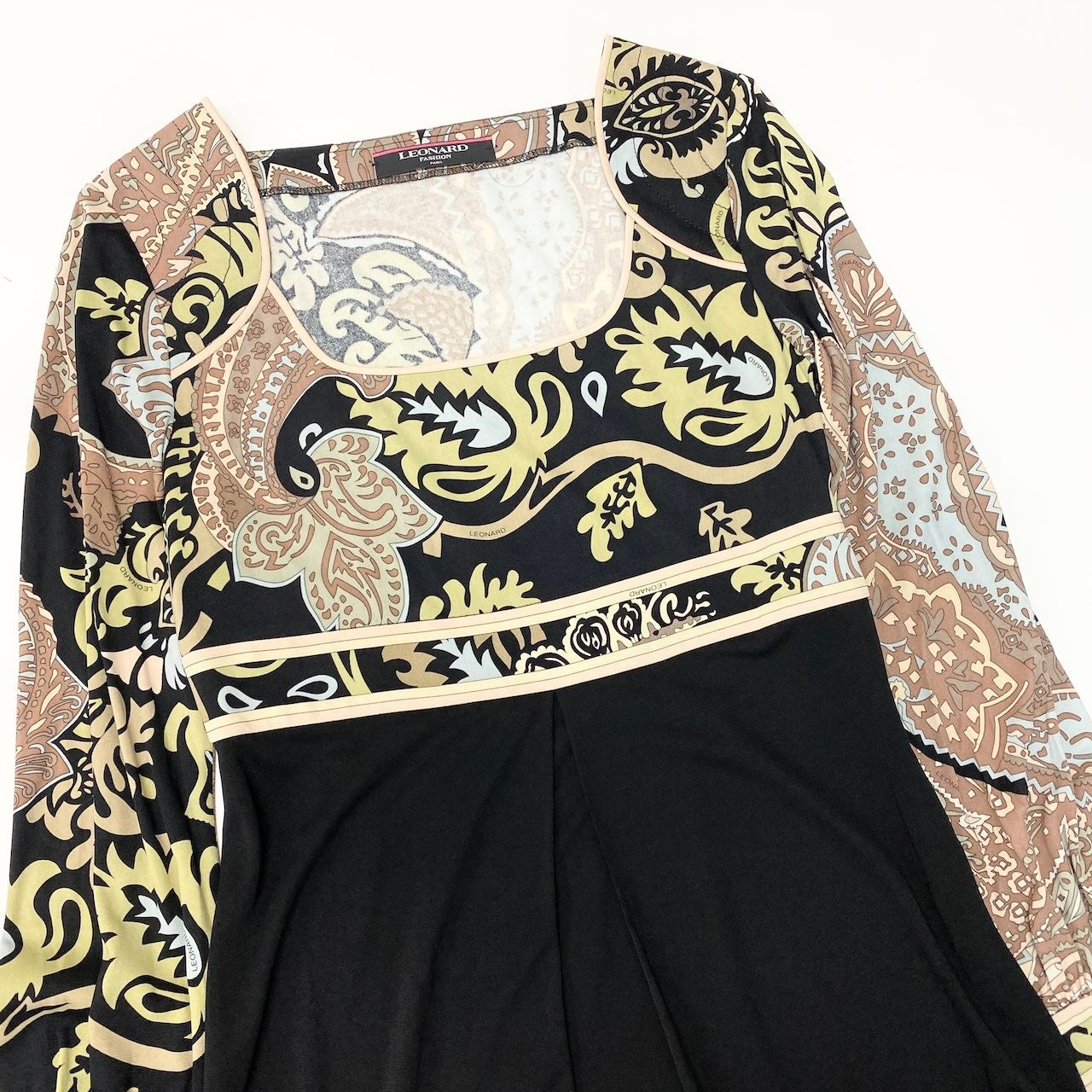 22d11 LEONARD FASHION レオナール ロングワンピース カンカン素材 ロングスリーブ ペイズリー柄 Mサイズ ブラック レディース 女性用o07t