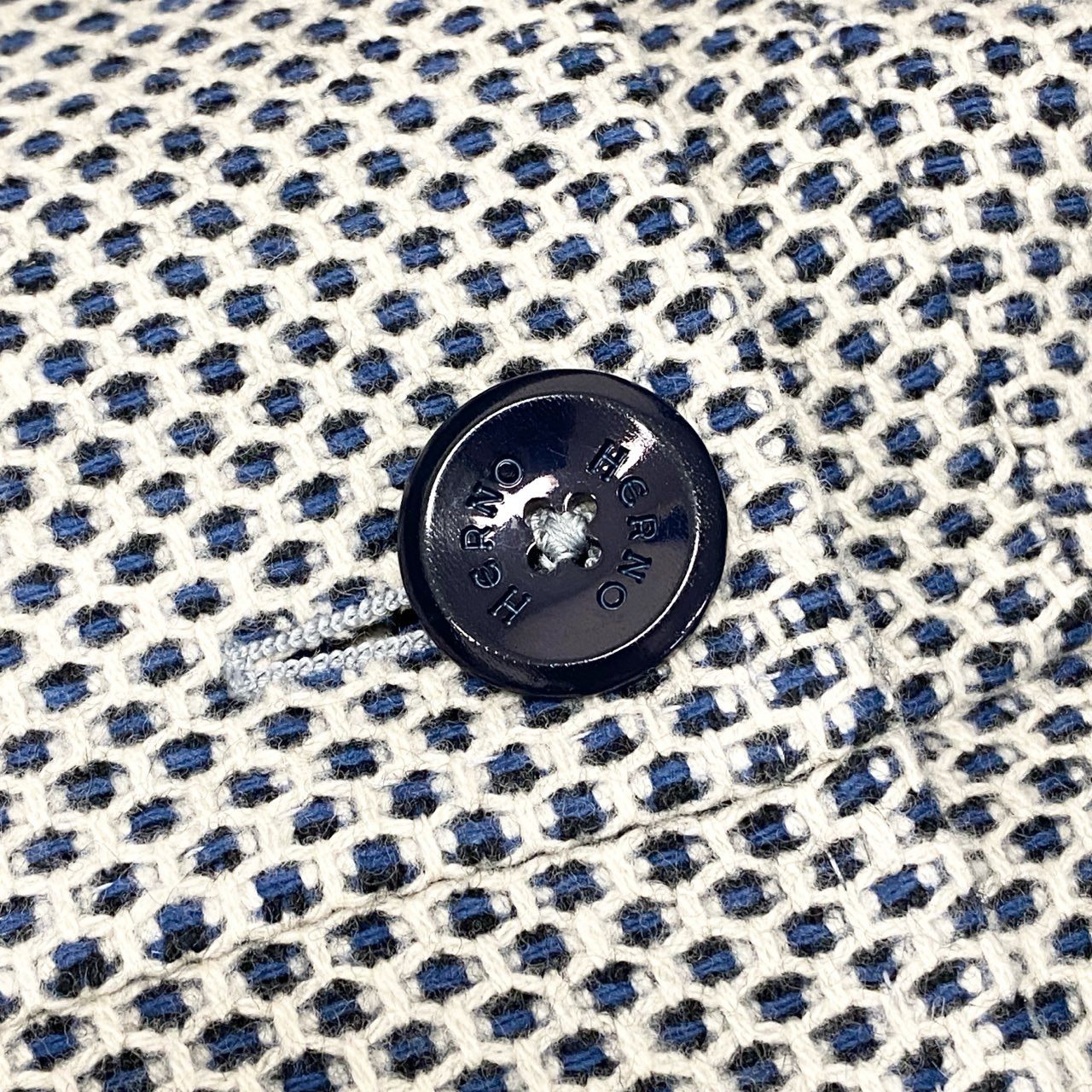 47b3【美品】HERNO ヘルノ ステンカラーコート ウールロングコート ウエスト切替 タック入り アイボリー ブルー ウール100％ レディース 女性用u02t