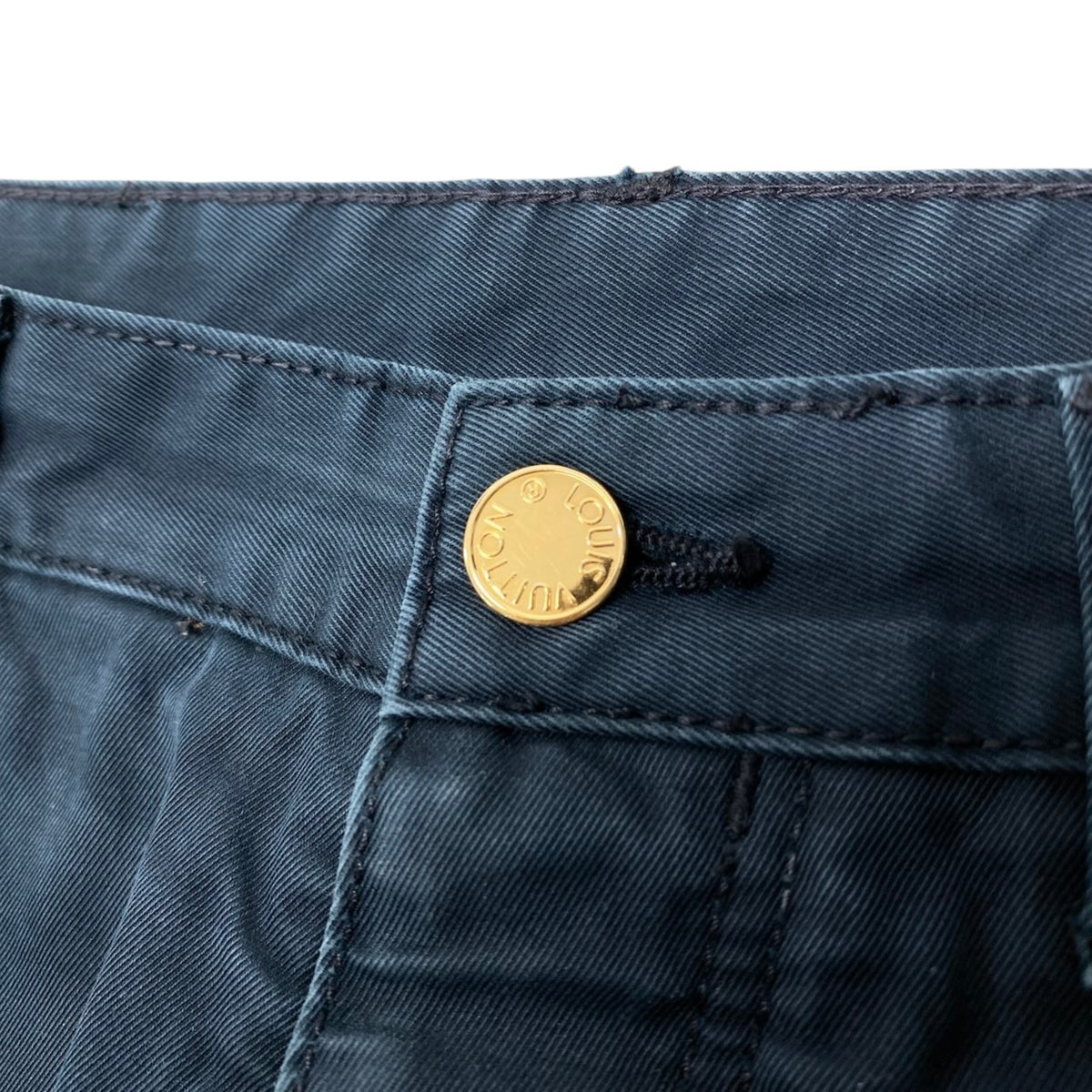 7j19 LOUIS VUITTON ルイヴィトン カラーデニム ストレートパンツ 金ボタン サイズ38 ネイビー コットン100％ メンズo07t