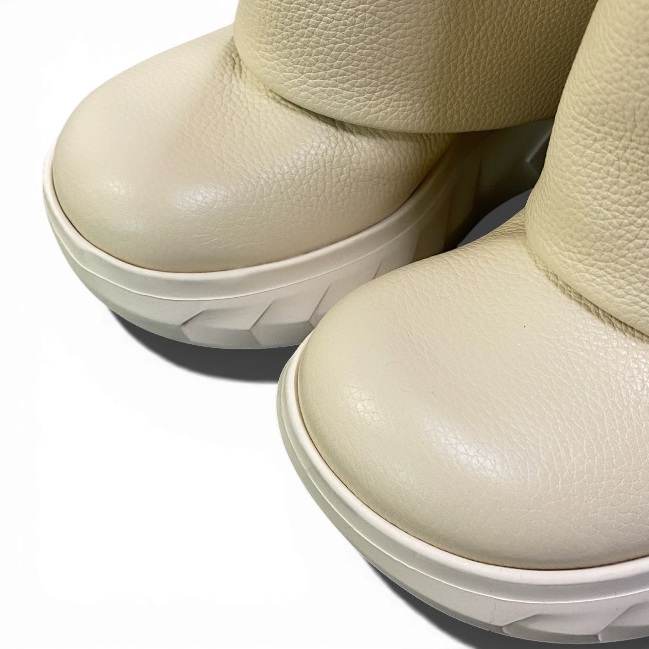 b17 《極美品》 GIVENCHY ジバンシー Shark Lock boots シャークロックブーツ ロングブーツ 39 アイボリー レザー レディースk02i