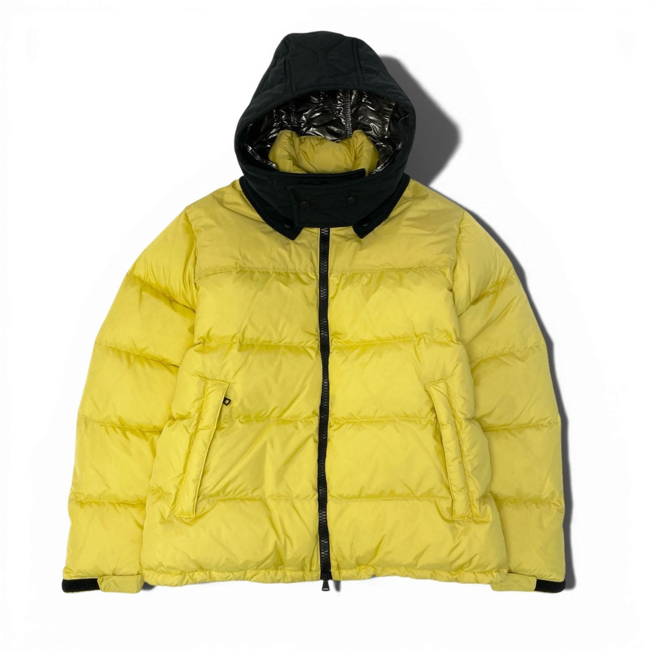 58c5【未使用タグ付き】定価13.5万円 N°21 ヌメロヴェントゥーノ ロゴ入りバックリボン ダウンジャケット サイズXS イエロー系 メンズ アウターk02i