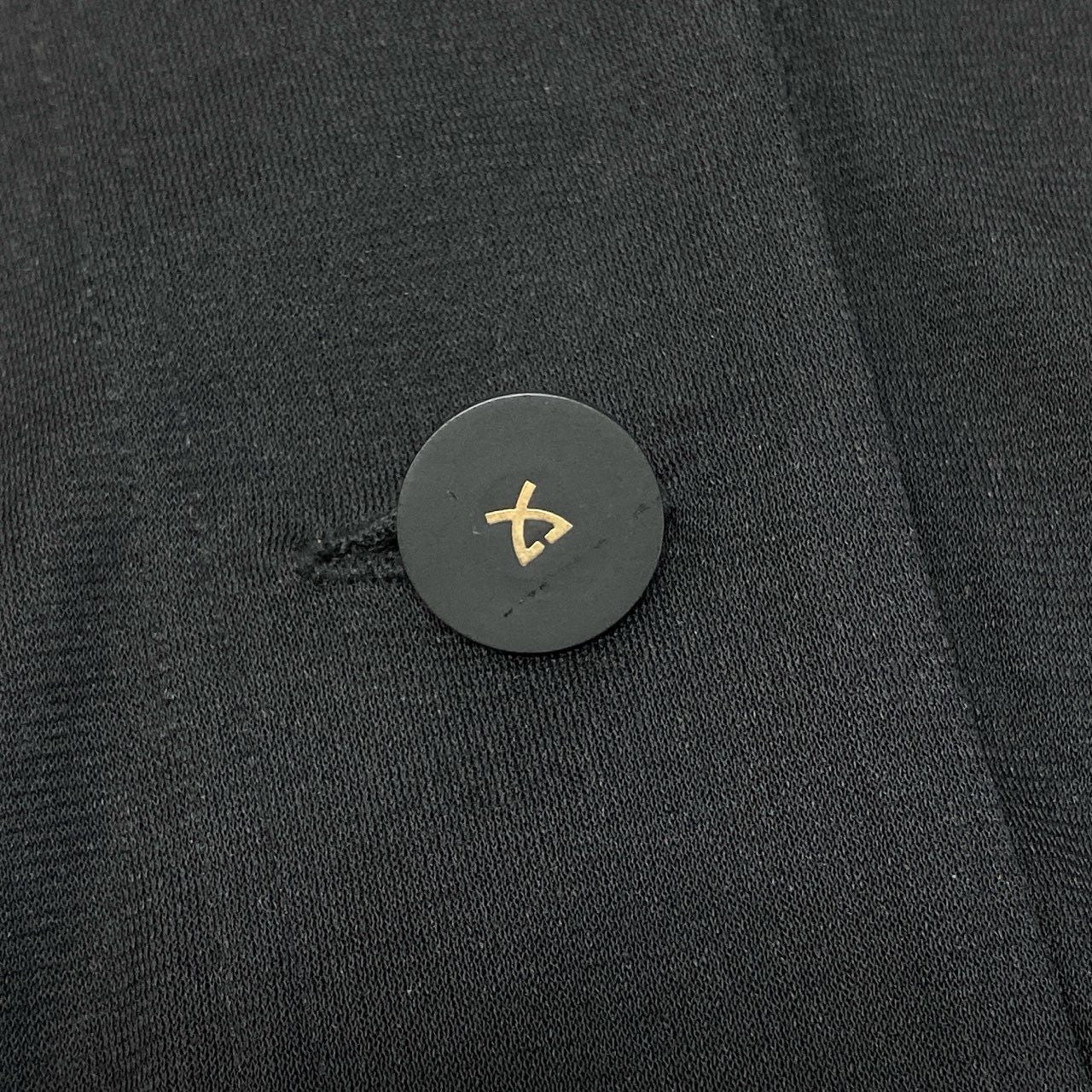 60c6 LEONARD レオナール カンカン素材 薄手カーディガン ラインストーンロゴ LL ブラック レディースu02t