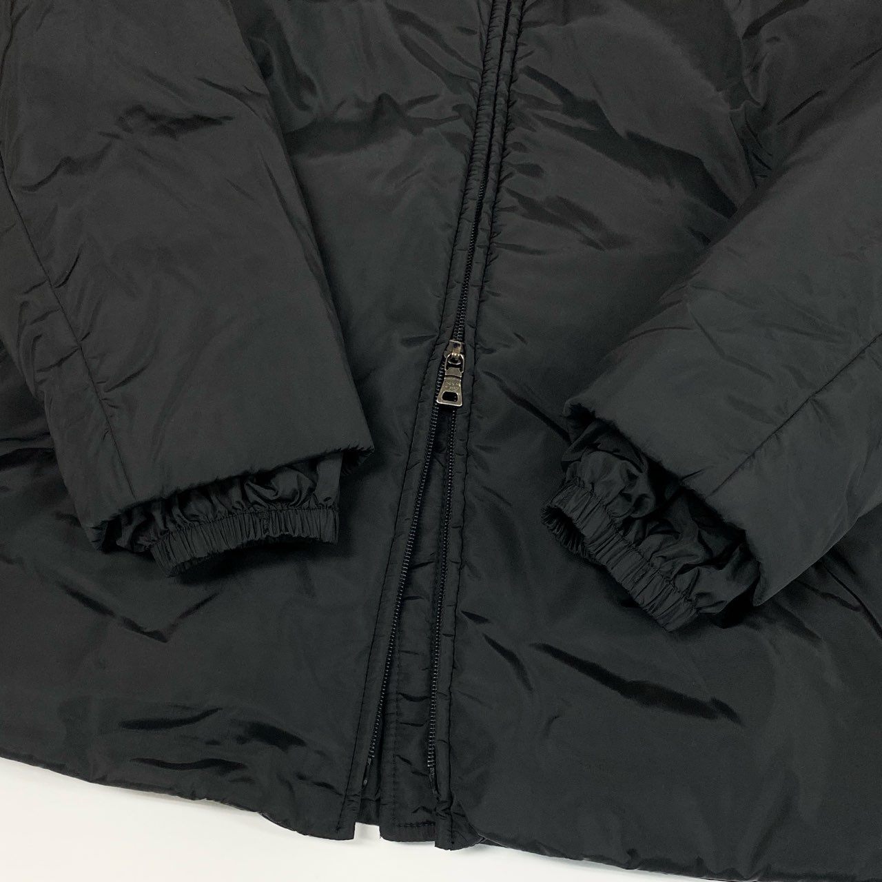 24L22 PRADA プラダ ナイロンジャケット 中綿ジャケット フーディー ダブルジップ アウター イタリア製 40サイズ ブラック メンズ 男性用o07t