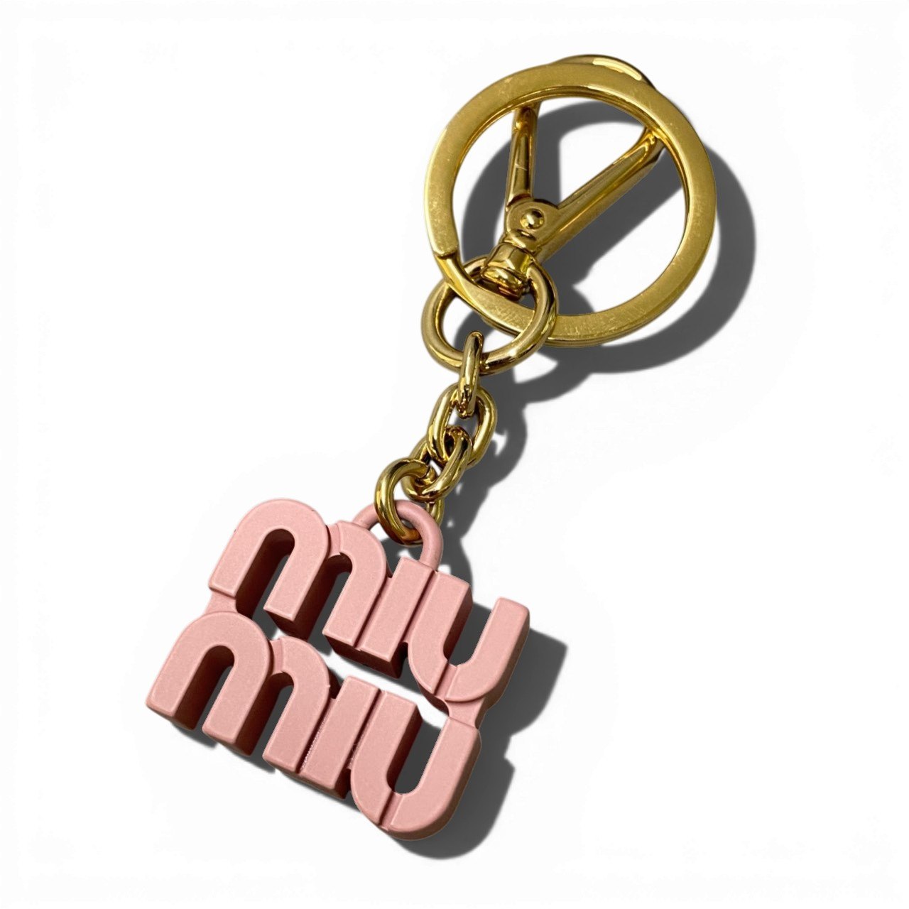 b20 MIU MIU ミュウミュウ キーリング メタルチャーム ピンク