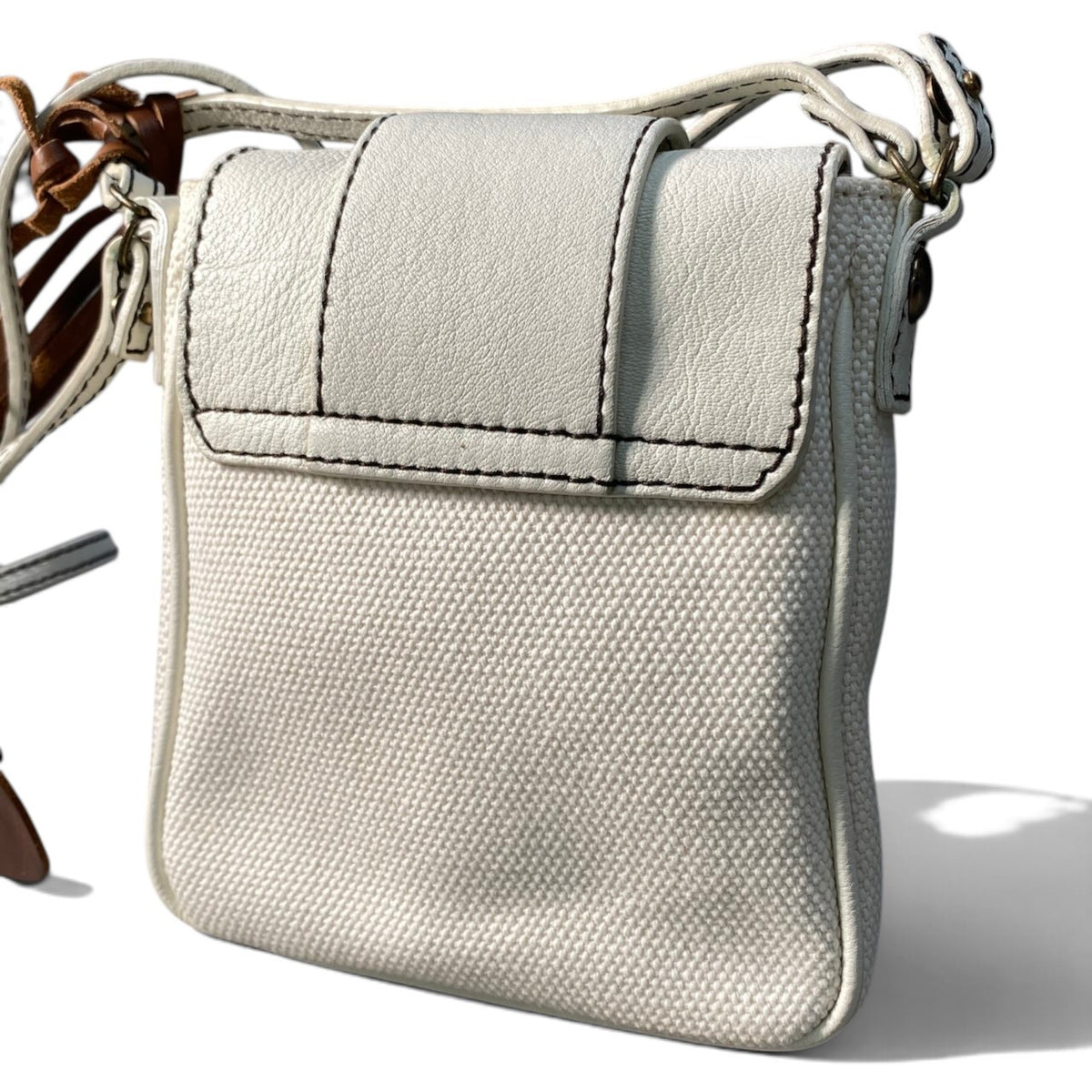 i7 Dolce＆Gabbana ドルチェアンドガッバーナ レザーバックル ショルダーポーチ Vintage Leather Buckle Shoulder Poach D＆G ホワイト レザーチャーム付t18r