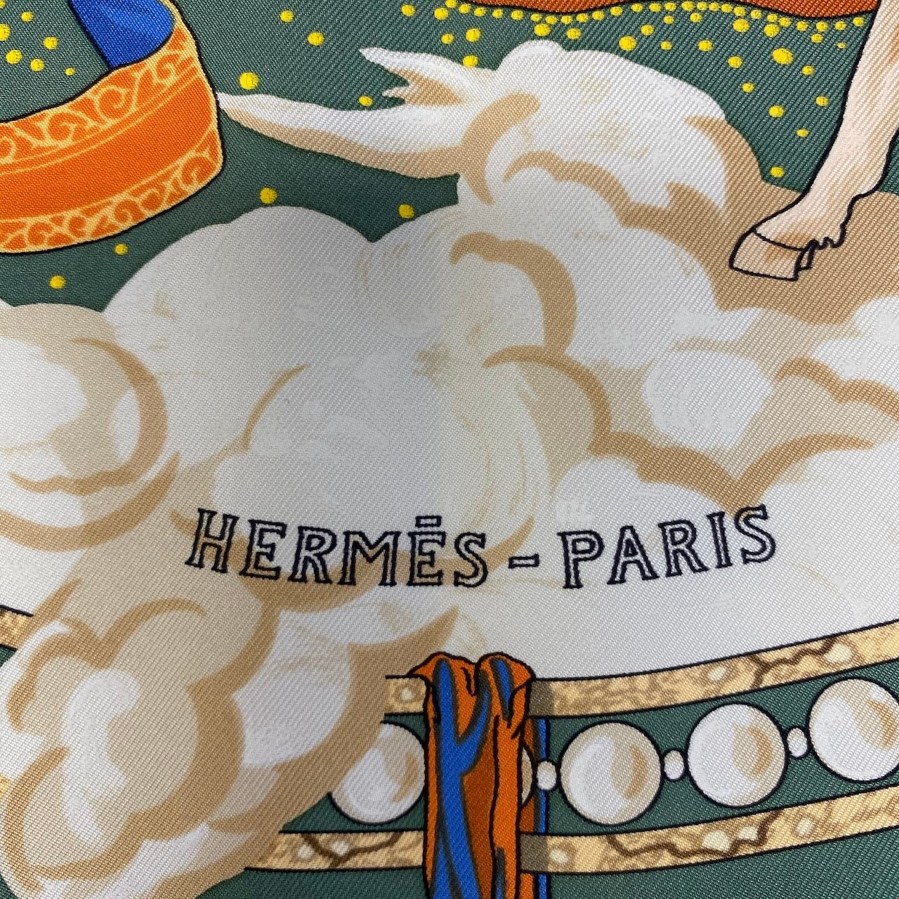 f10 HERMES エルメス カレ90 雲の騎士 CAVALIERS DES NUAGES スカーフ グリーン シルク100％ ユニセックス 男女兼用u02t