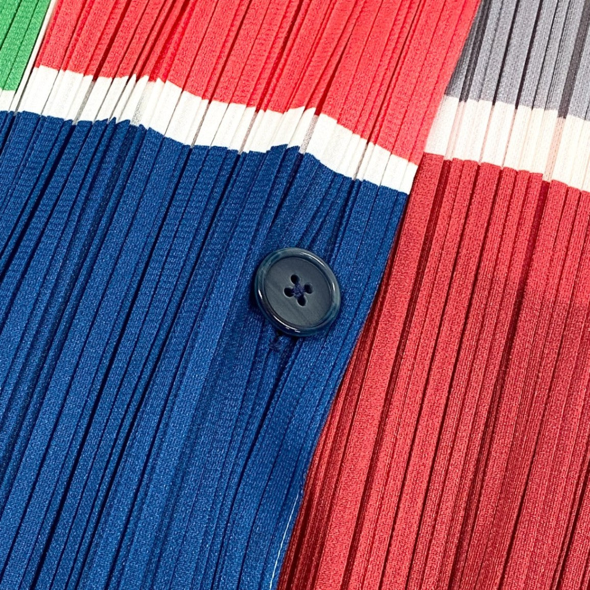 Ad9 PLEATS PLEASE プリーツプリーズ イッセイミヤケ カーディガン ジャケット トップス PP61-J0735 3 マルチカラー ポリエステル レディースu02t