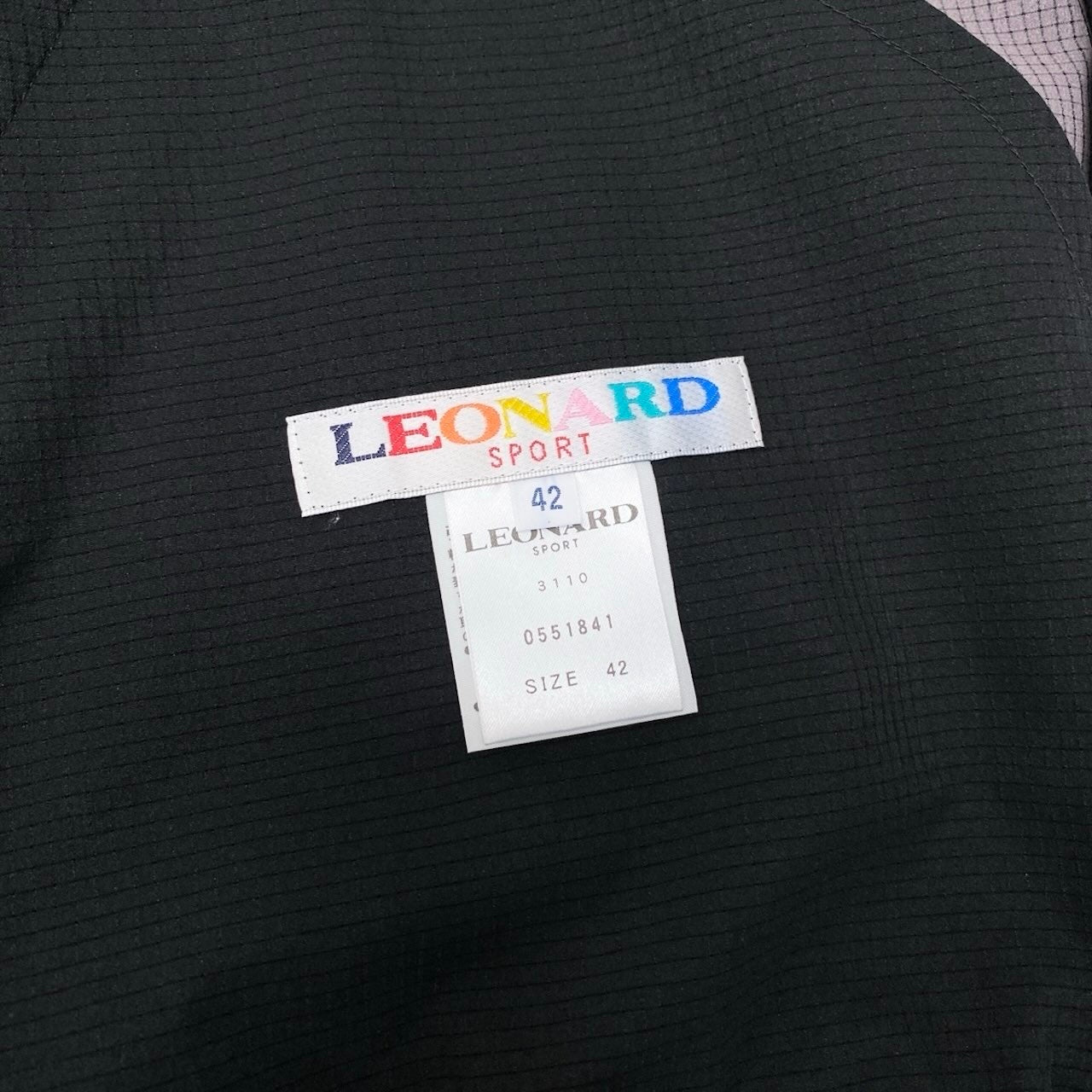77h9 【美品】 LEONARD SPORT レオナールスポーツ フルジップベスト ブランドロゴ 総柄 サイズ42 ブラック ポリエステル100％ レディースu02t