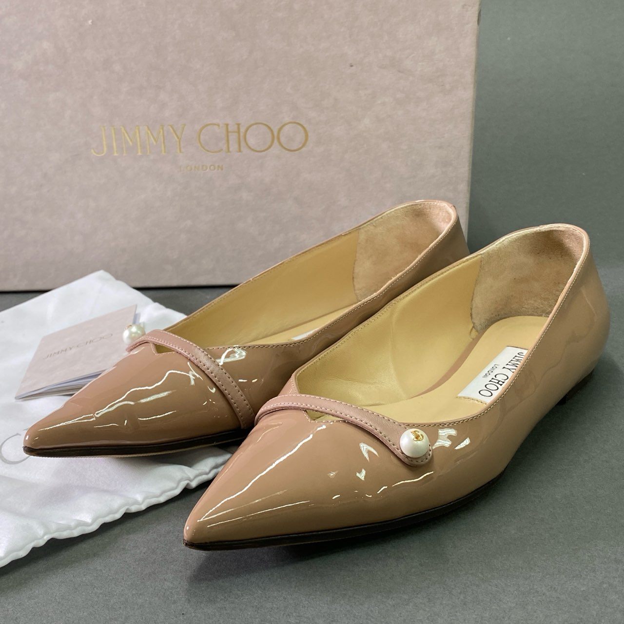 極美品 ジミーチュウ ハイヒール 箱、袋付き スウェード 極美品 ジミーチュウ ハイヒール 箱、袋付き スウェード