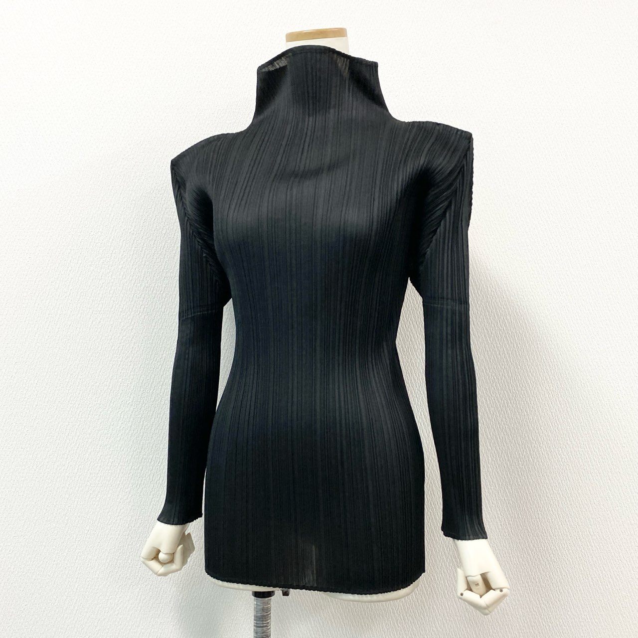 42h22 PLEATS PLEASE プリーツプリーズ イッセイミヤケ 変形カットソー トップス ハイネック PP04-JK604 サイズ3 ブラック ポリエステル レディースu02t