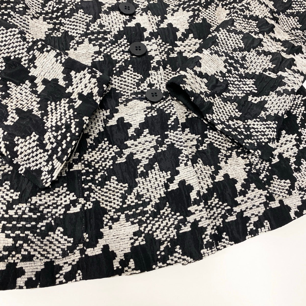 Ef25 ARMANI COLEZIONI ツイードジャケット 千鳥格子柄 アウター 38サイズ ベージュ ブラック レディース 女性用u02t