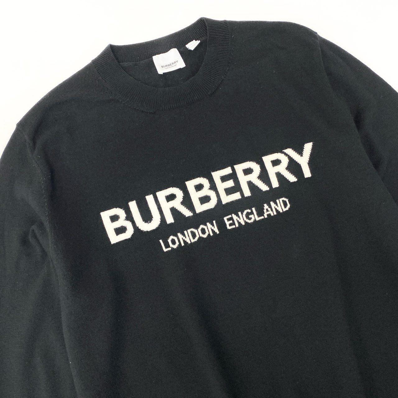 82a29 BURBERRY LONDON ENGLAND バーバリー ロンドンイングランド 長袖ニットセーター 胸元ブランドロゴ トップス イタリア製 Lサイズ ブラック ホワイト メンズ 男性用o07t