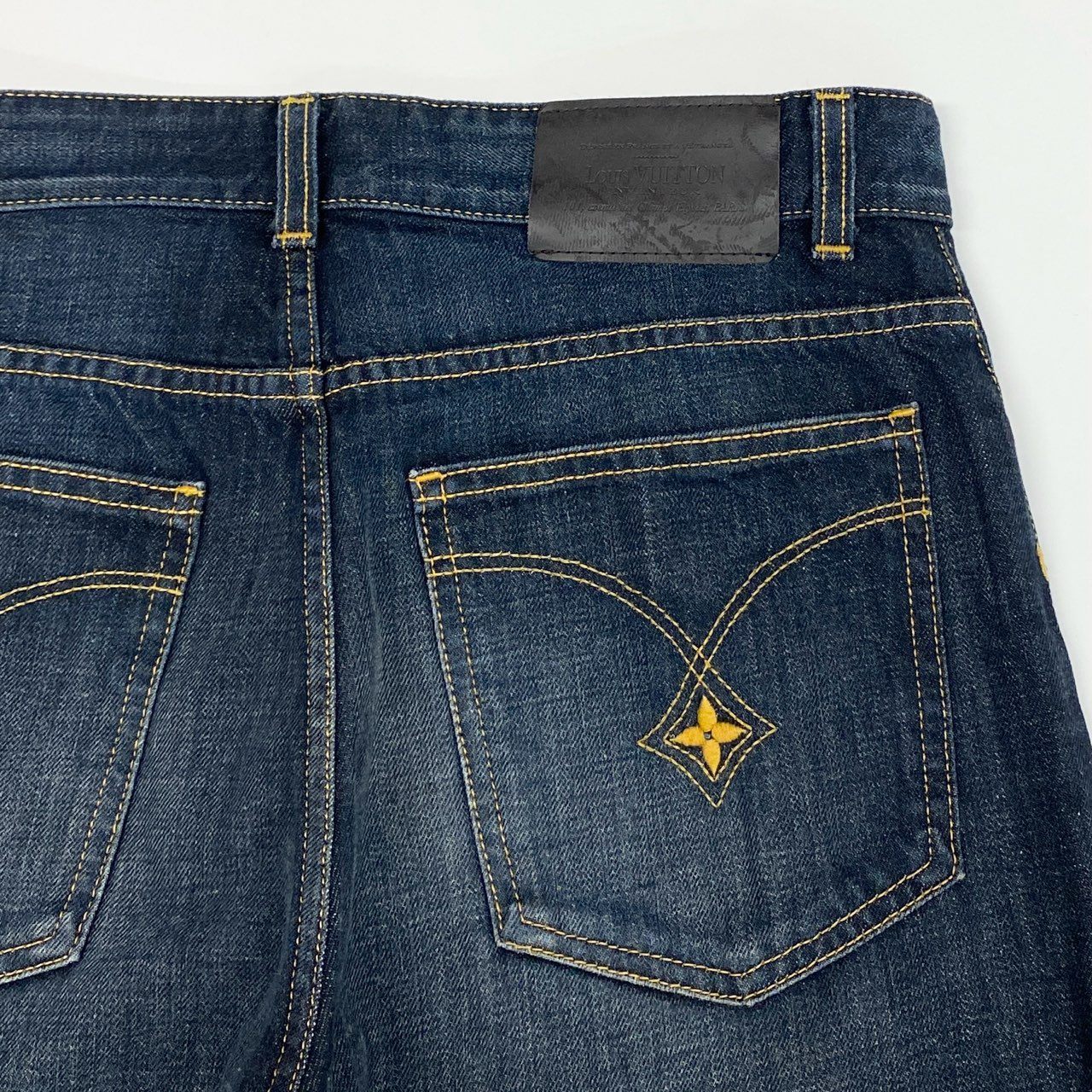 24i25 LOUIS VUITTON ルイヴィトン デニムパンツ ボトムス ポケット刺繍 RM061M MIDP02CN5 40サイズ インディゴ  メンズk02i