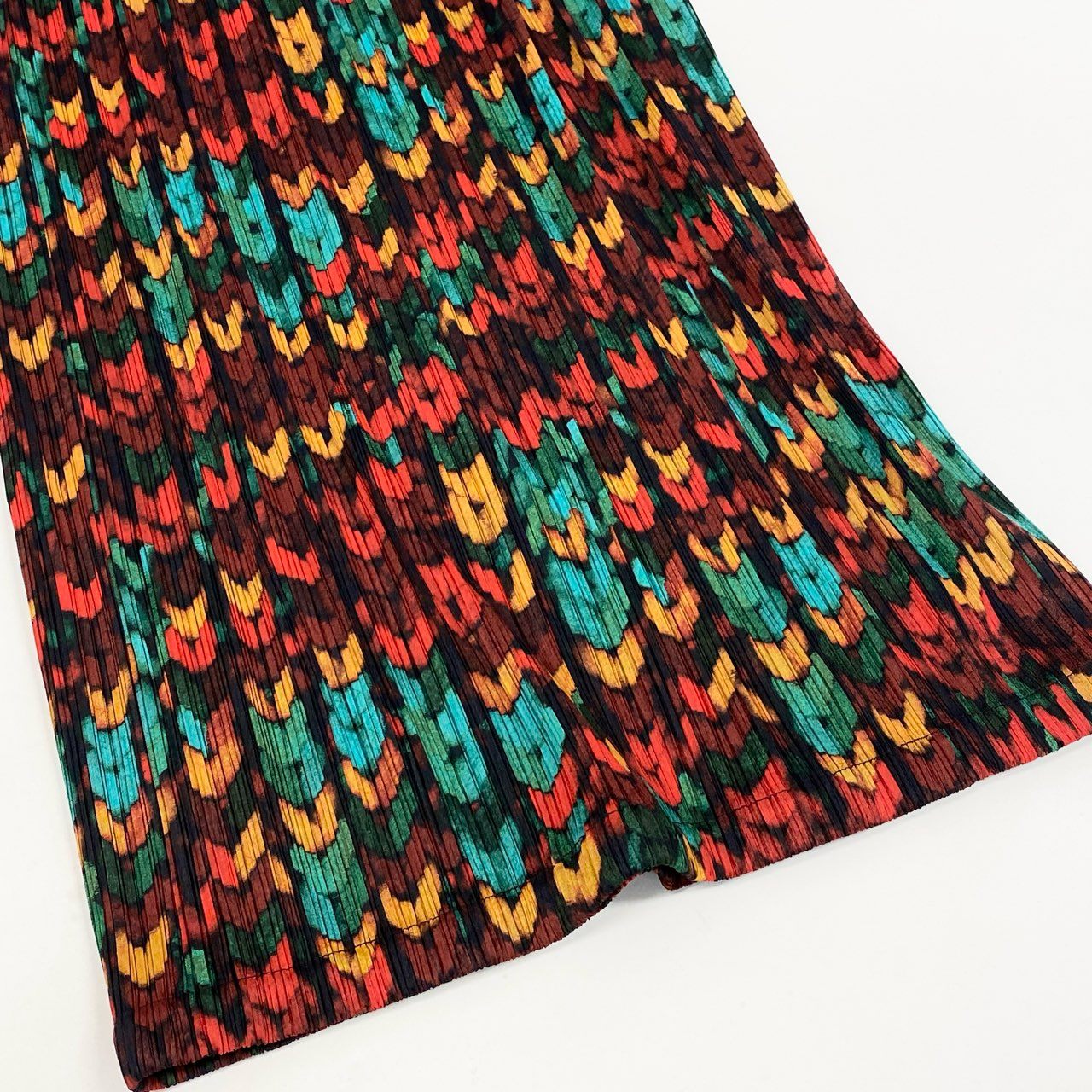 77i8 《美品》 PLEATS PLEASE ISSEY MIYAKE プリーツプリーズ イッセイミヤケ 日本製 メリヤス編み柄 プリーツ加工 ロングスカート 総柄プリント ボトムス PP14-JG446 2 マルチカラー レディースo07t