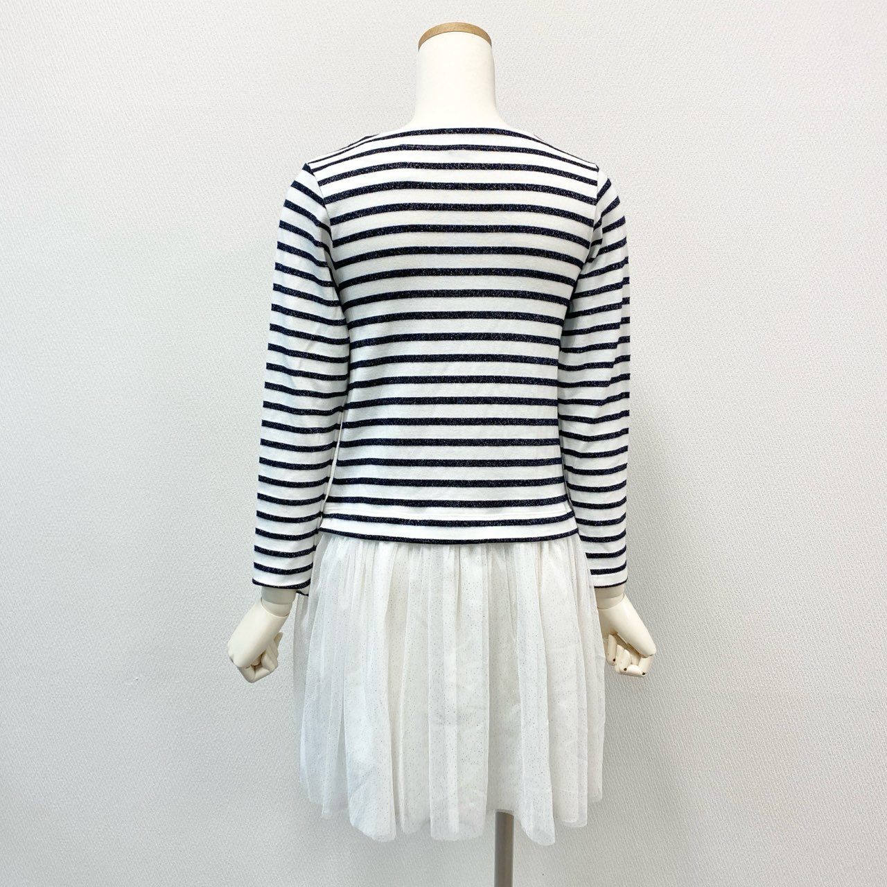 5i12 《未使用品》タグ付 PETIT BATEAU プチバトー ラメマリニエールチュール付 長袖ワンピース  ボーダー柄 152 ホワイト ネイビー キッズ 子供服k02i