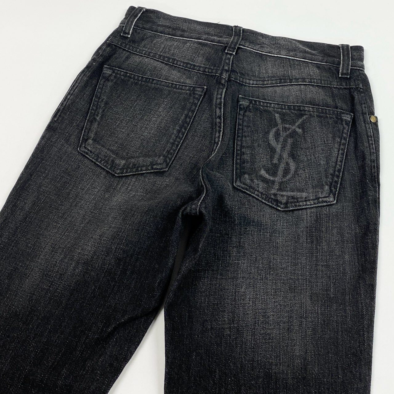56a14 Yves Saint Laurent イブサンローラン YSLロゴ バックポケット デニムパンツ ジーンズ サイズ44 ブラック メンズ ボトムk02i