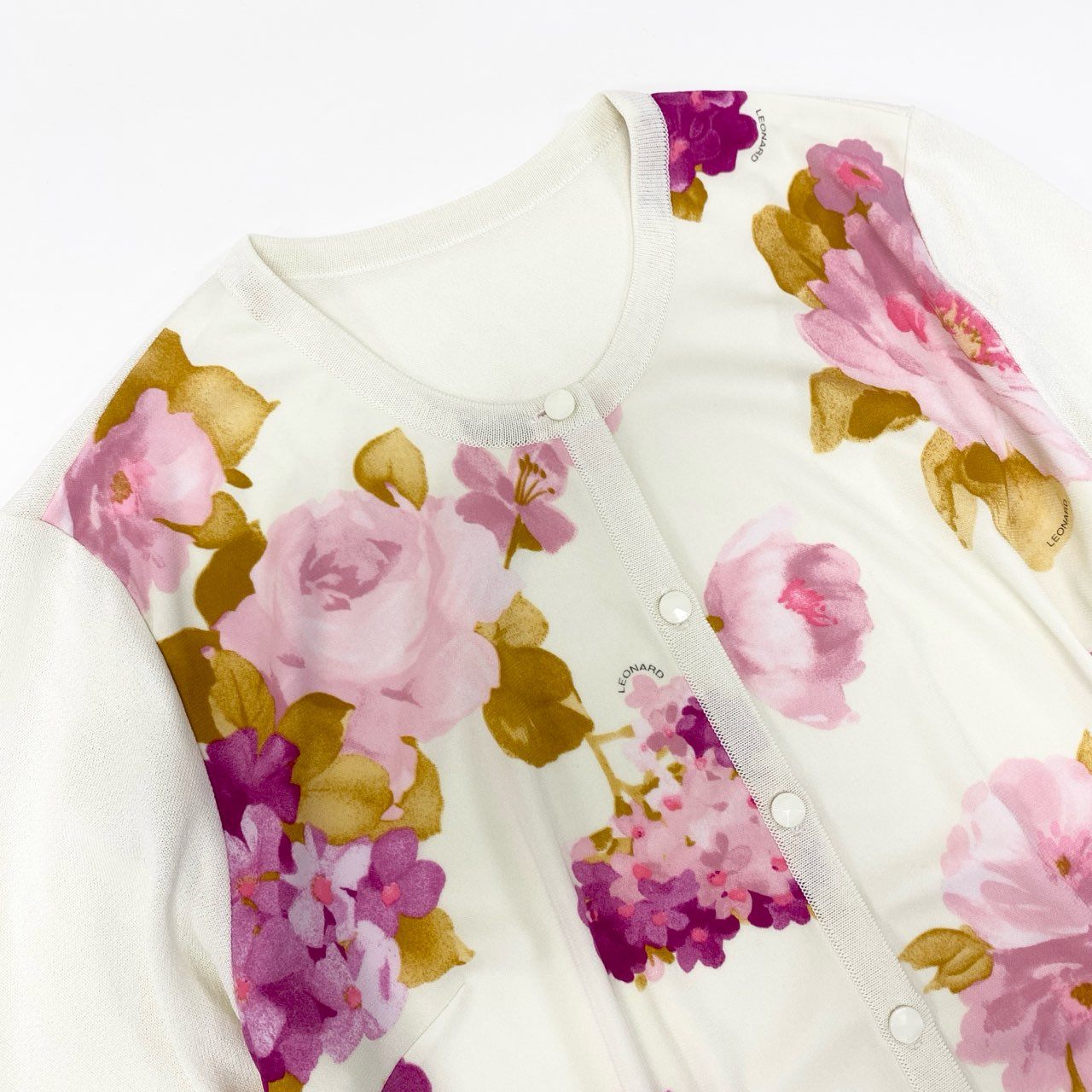 38k16 LEONARD レオナール カーディガン  カンカン素材 花柄 日本製 0157201 42サイズ アイボリー マルチカラー レディースu02t