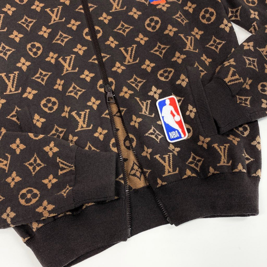 1l8 イタリア製 LOUIS VUITTON ルイヴィトン NBAモノグラム グラフィックジップアップニットブルゾン ジャケット RM212M ZLL HLN11W サイズS ブラウン ウール100％ メンズ 秋冬