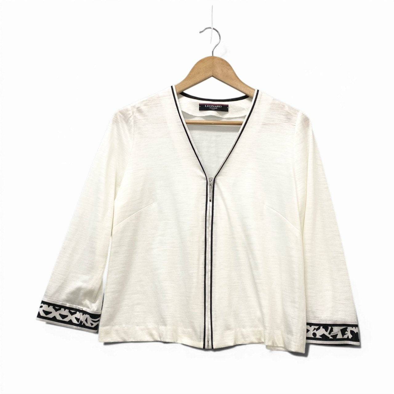 14b13 LEONARD レオナール ジップアップリネンカーディガン ニットカーディガン トップス 0379660 LLサイズ ホワイト 麻 リネン100％  レディース 女性用u02t
