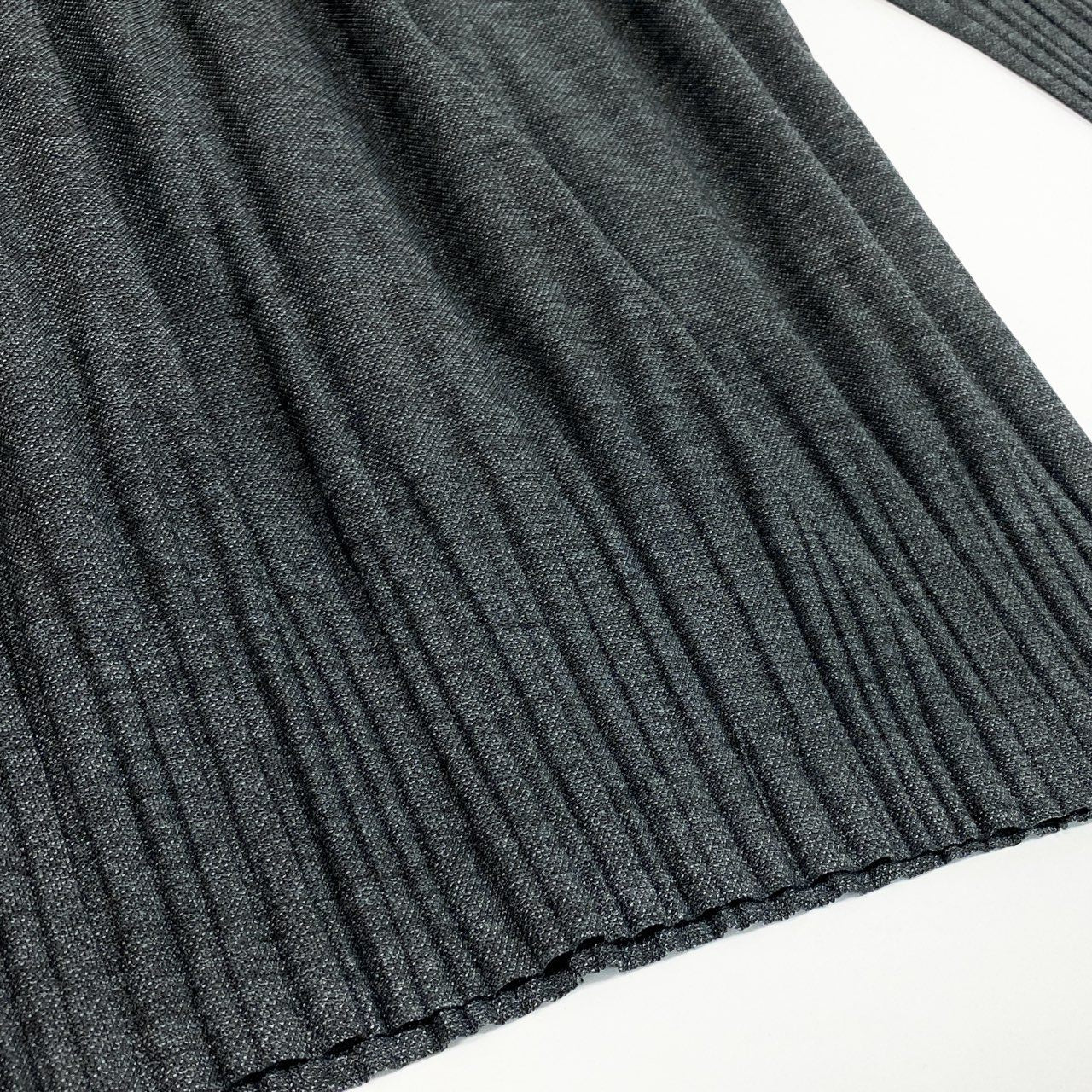 50b9 PLEASE PLEATS プリーツプリーズ プリーツロングスリーブフーディー プルオーバー パーカー PP51-JH505 4サイズ グレー ポリエステル100％ レディース 女性用k02i