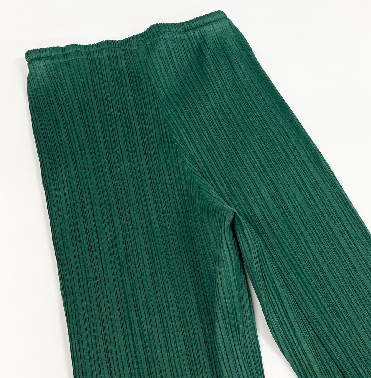 Aa30 PLEATS PLEASE プリーツプリーズ プリーツパンツ スラックス ボトムパンツ PP74-JF609 2サイズ グリーン ポリエステル100％ レディース 女性用o07t