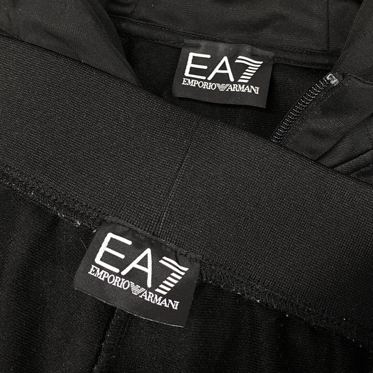 3d15 EMPORIO ARMANI  エンポリオアルマーニ EA7 セットアップ ジャージ ロゴパーカー ロングパンツ サイズS ブラック メンズ 紳士服o07t