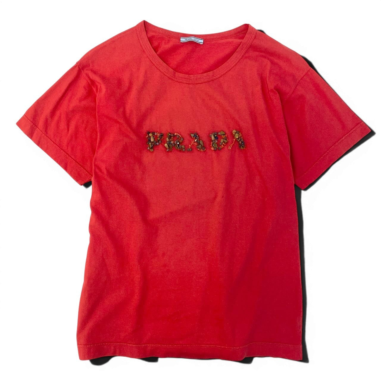 12d27 PRADA プラダ フロントロゴ カットソー  クルーネック 半袖Tシャツ ビーズロゴ レッド コットン100％ メンズ 紳士服u02t