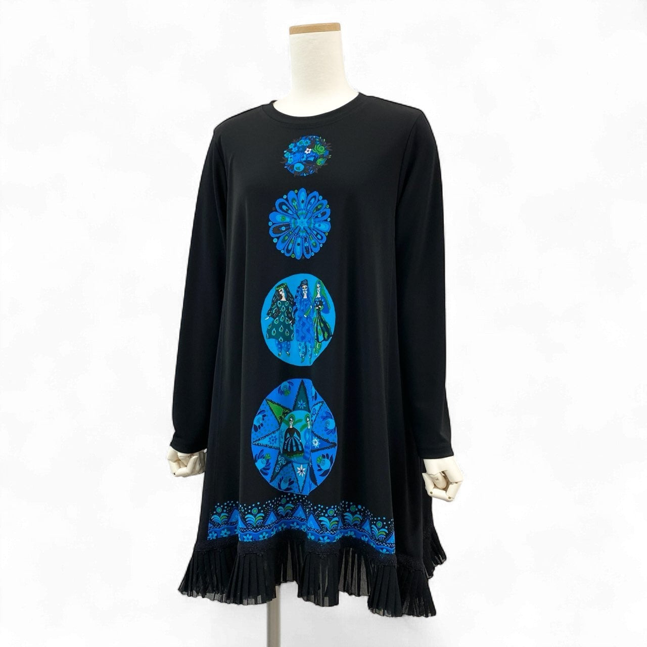 2k19《美品》 TOKUKO 1er VOL トクコプルミエヴォル 長袖ワンピース チュニック Aライン 裾シアープリーツ 9 ブラック レディースu02t