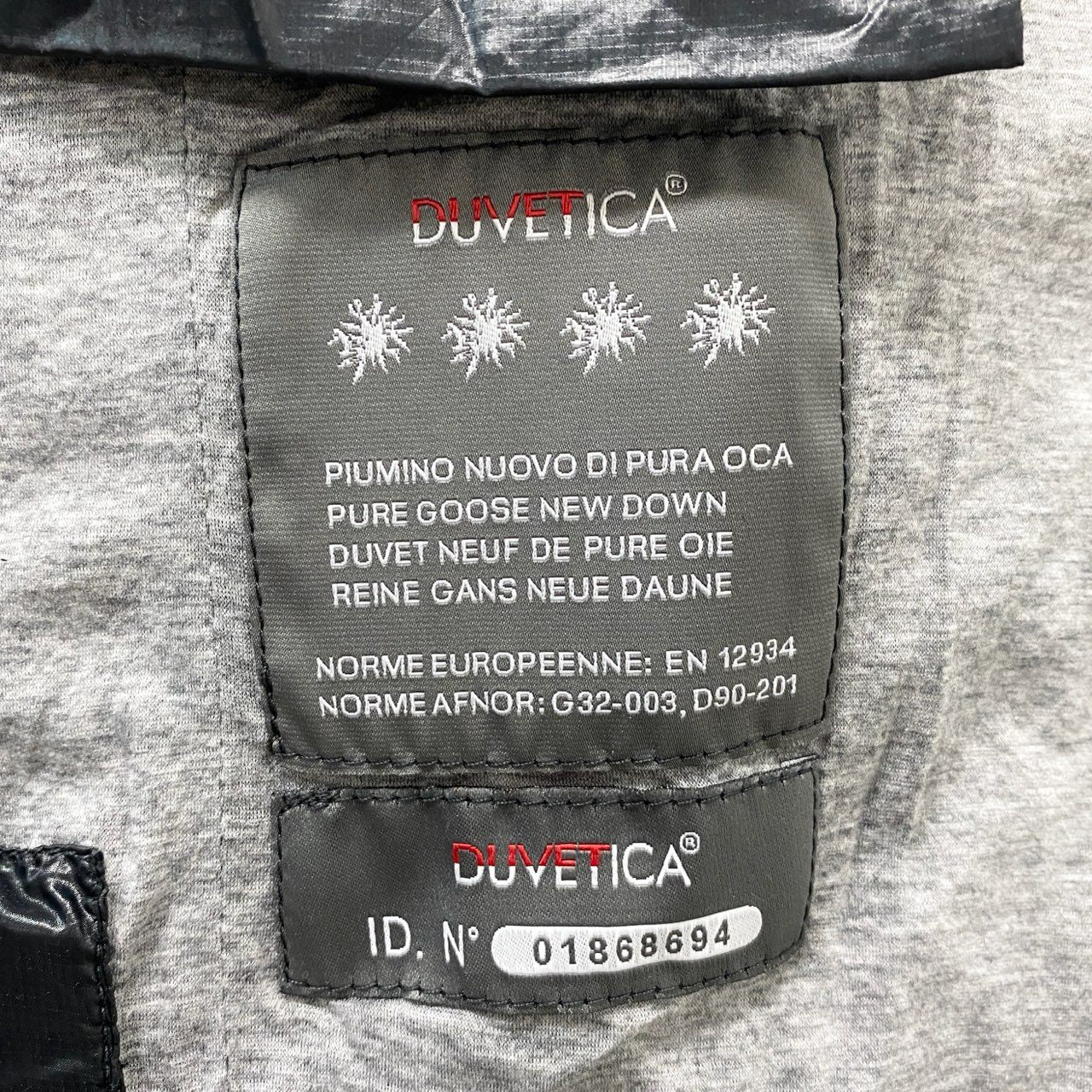 9b18【美品】DUVETICA ドュベティカ filira フーディーダウンベスト ナイロンダウンジャケット アウター 2276.00/1091 40サイズ ブラック レディースu02t