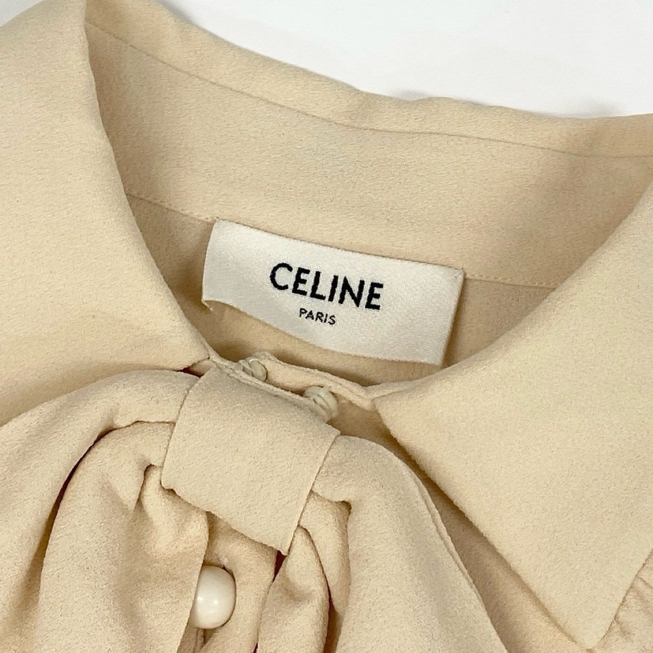 Ed9 CELINE セリーヌ サンドクレープ ボウタイ シルクブラウス マカダムロゴ ボールボタン サイズ36 アイボリー レディース トップスk02i