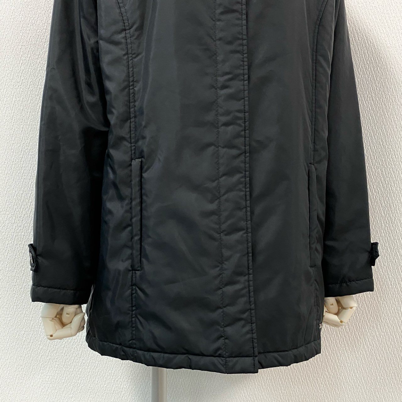 58i11 LEONARD SPORT レオナール スポーツ ナイロンフーデッドショートコート 中綿ブルゾン フード付き レディース 女性用 42 ブラック ポリエステル100％u02t