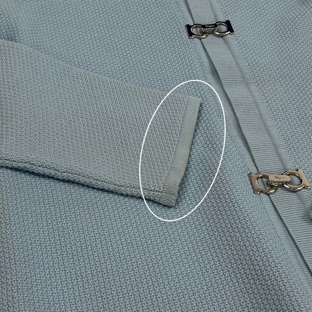 10f5 Salvatore Ferragamo サルヴァトーレフェラガモ ニットアンサンブル ツインニット ガンチーニ ニットセーター カーディガン サイズL ライトブルー ウール100％ レディース 女性服u02t
