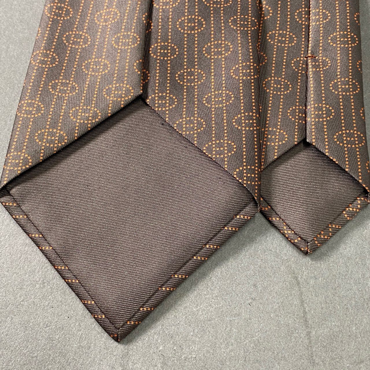 1f12 【美品】 HERMES エルメス Hロゴ エルメスオレンジ シルクネクタイ ブラウン シルク100％ メンズ