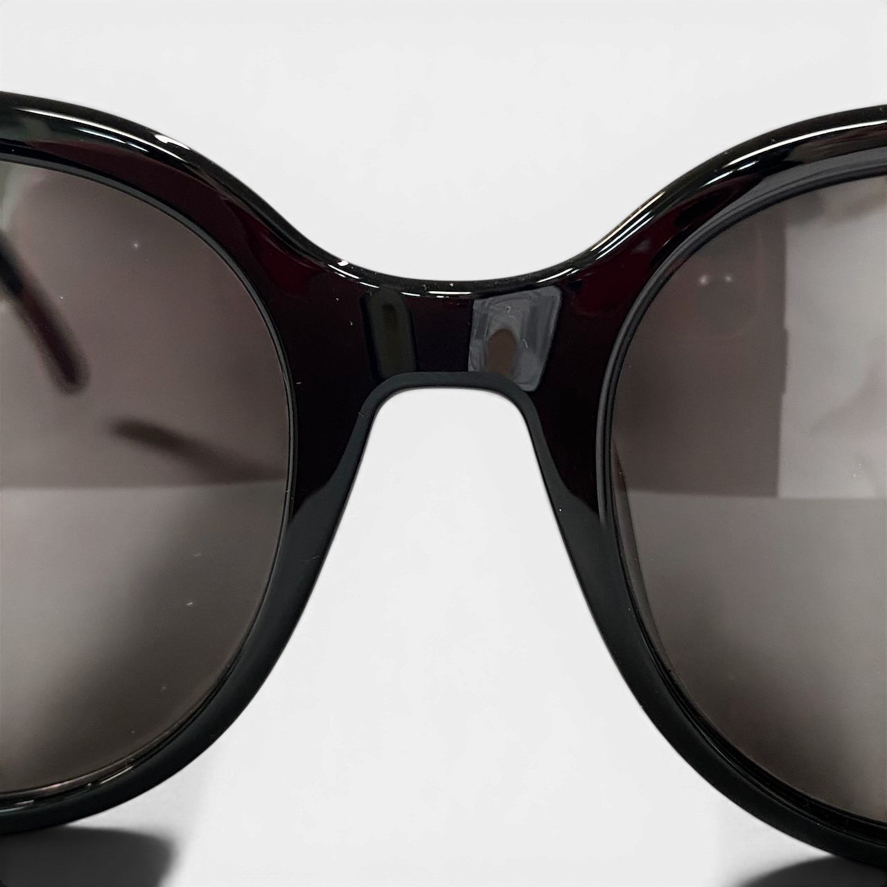 g11 《極美品》 SAINT LAURENT サンローラン レターリングロゴ サングラス Letterring Logo Sunglasses SL317 55□20 ブラック ソフトケース付t18r
