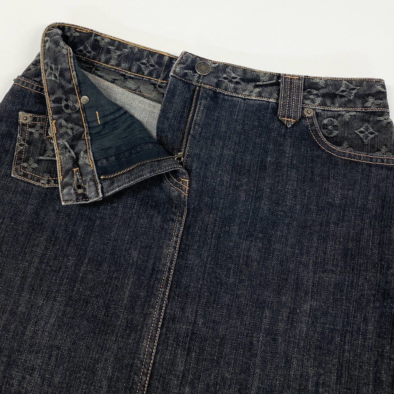 50b7 【美品】LOUIS VUITTON ルイヴィトン モノグラムデニムミニスカート Monogram Denim Mini Skirt 38サイズ ブラック コットン100％ レディース 女性用ta1