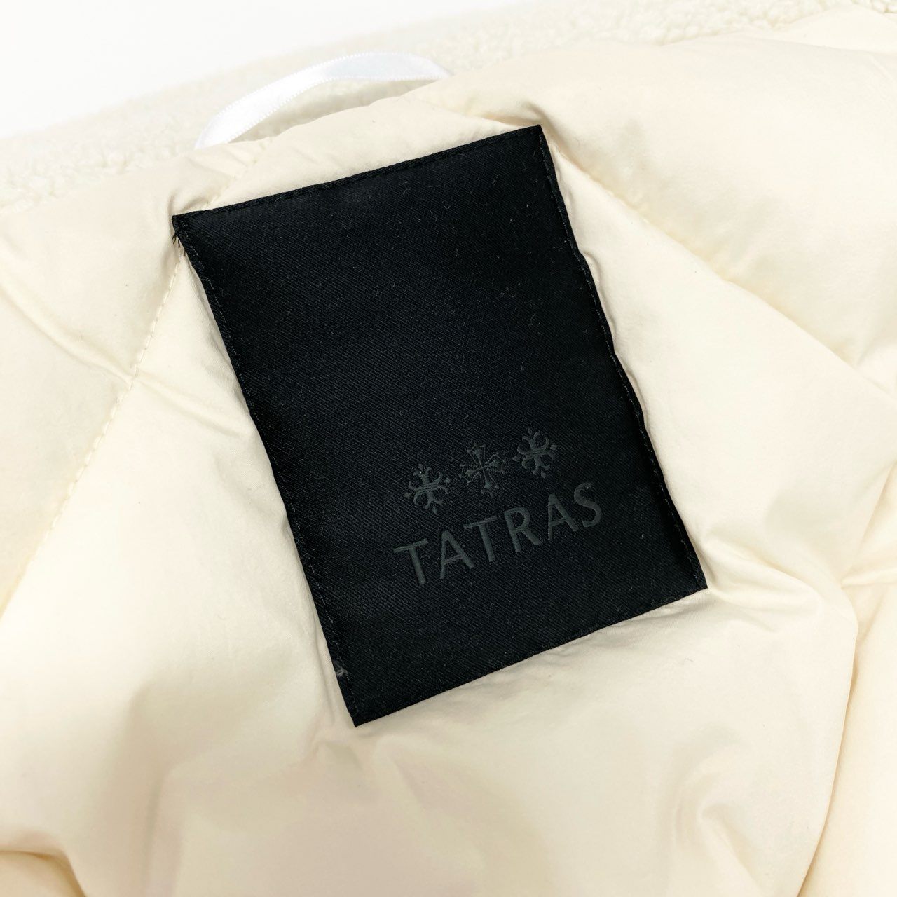 53Ⅼ2 【極備品】 TATRAS タトラス 25AW ROBOU ロボウ ボアフリースダウンジャケット ボアブルゾン  サイズ03 ホワイト メンズ 男性用 アウターk02i