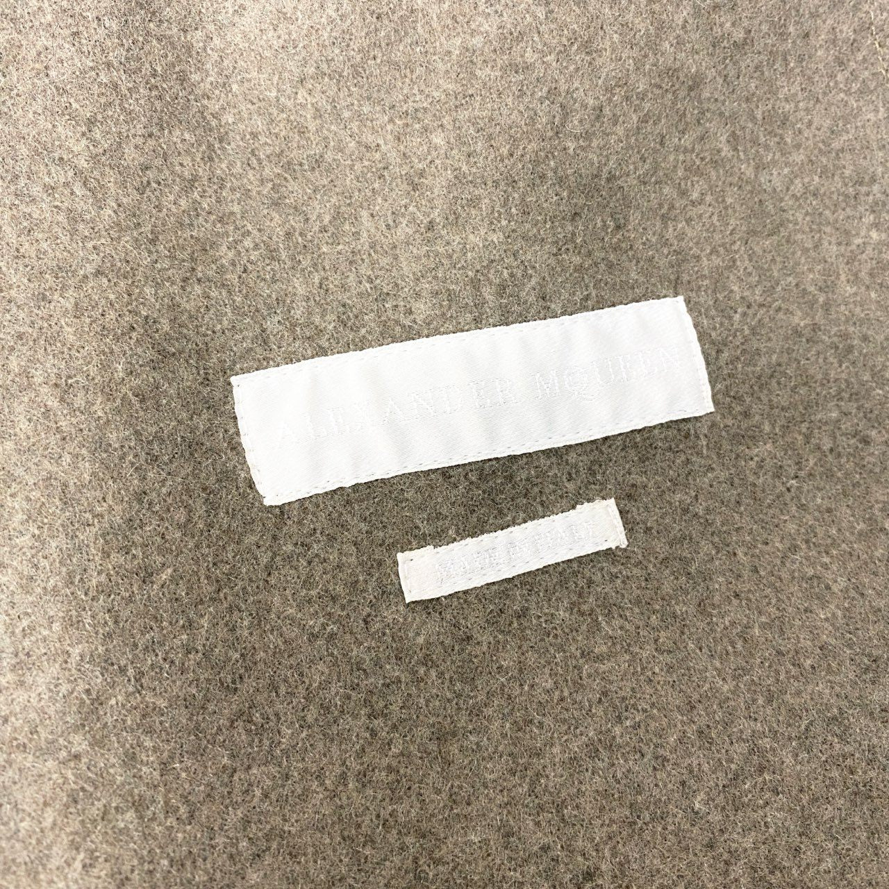 54b23 ALEXANDER McQUEEN アレキサンダーマックイーン archive アーカイブ ウールカシミヤ混チェスターコート ロングコート パイピング ベージュ メンズ 男性用u02t