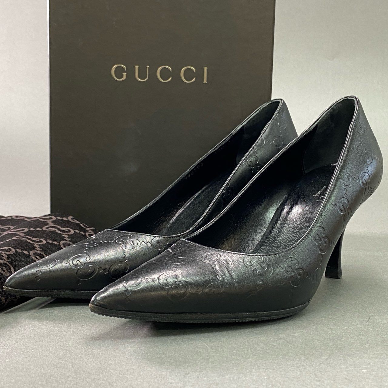 6k6 【イタリア製】GUCCI グッチ GGシマ ロゴデザイン レザーパンプス サイズ35 1/2C ブラック レザー レディース 女性用 靴