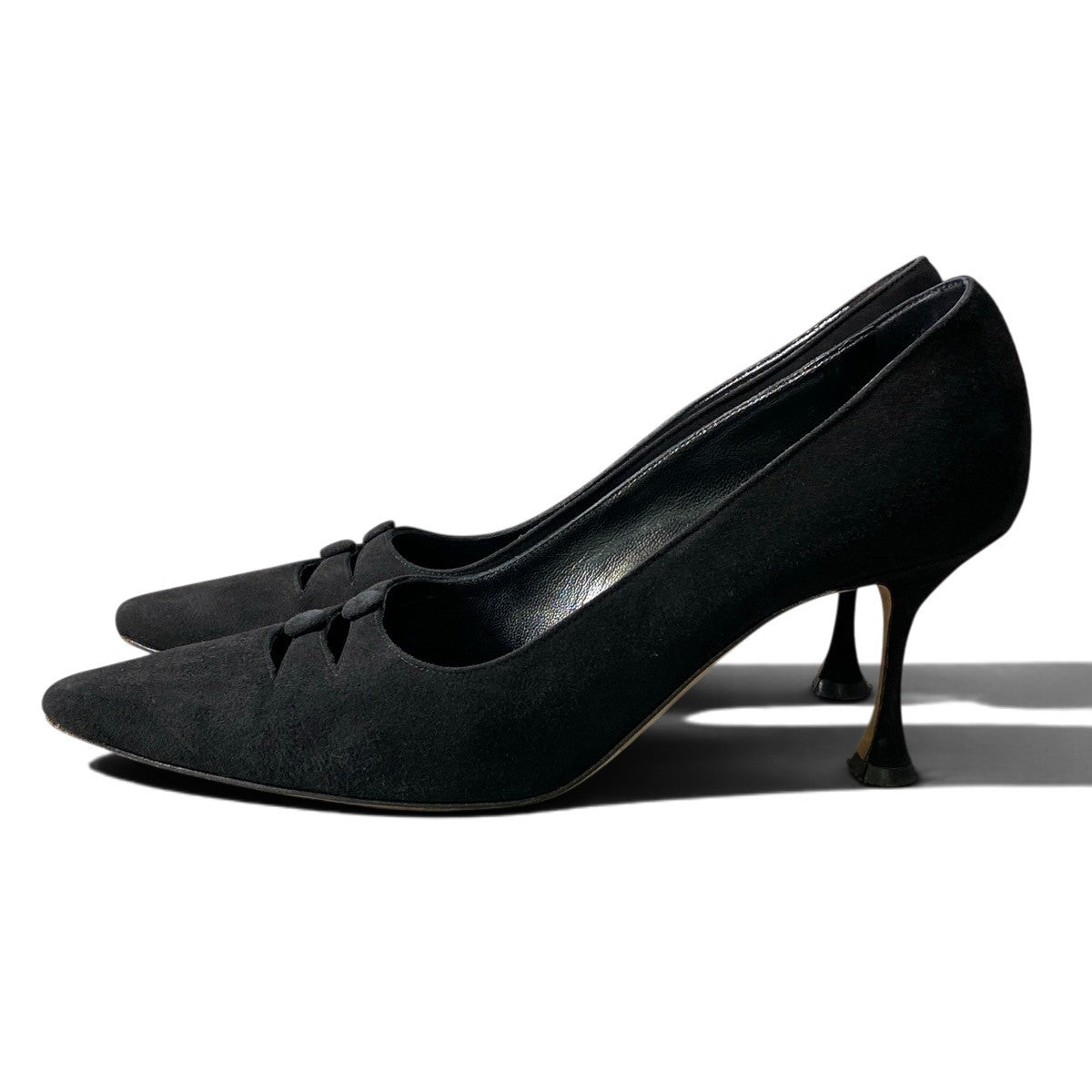g31 MANOLO BLAHNIK ポイントテッドトゥパンプス シューズ イタリア製 38サイズ ブラック スウェード レディース 女性用k02i