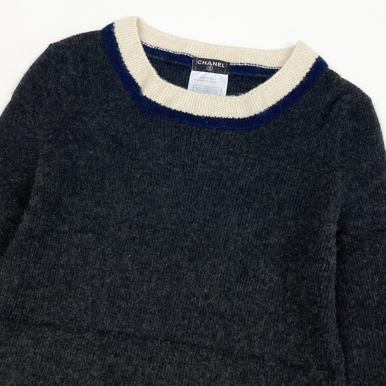 10a13 CHANEL シャネル クルーネック ニットセーター リブニット 長袖 カシミヤシルク混〇  レディース 女性用 P31828K00700 サイズ42 ダークグレー オフホワイト ネイビーo07t