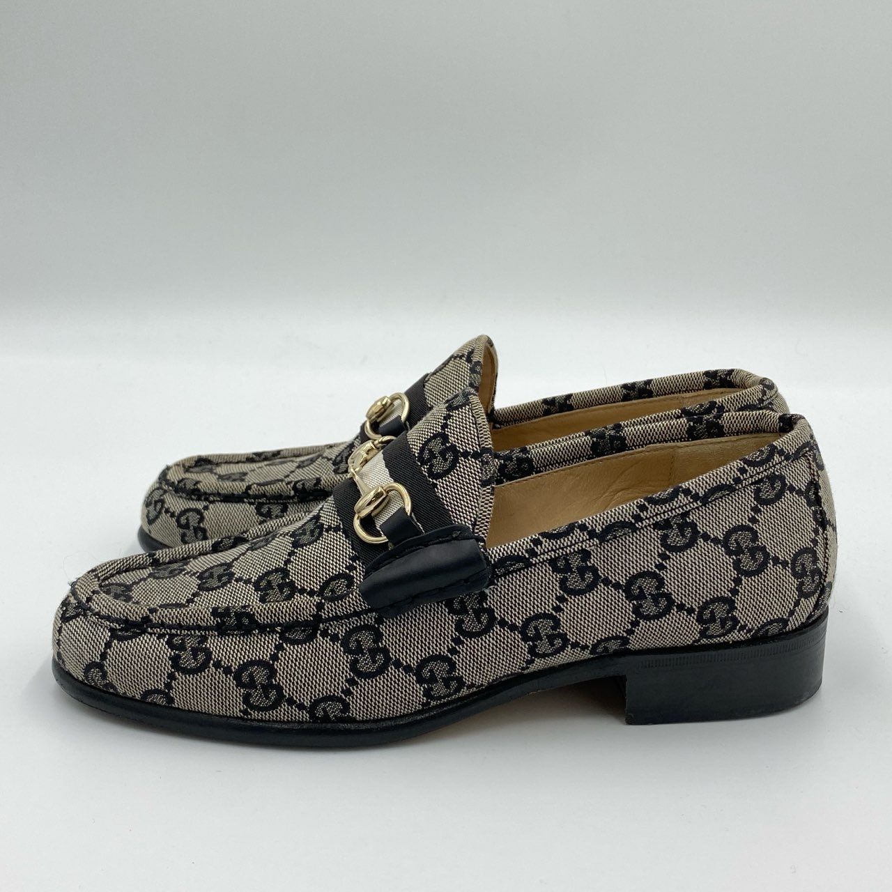 5h29 《美品》 GUCCI グッチ ホースビット GGシグネチャー ローファー 35 1/2 ブラック グレー シューズ 箱 保存袋付属t18r