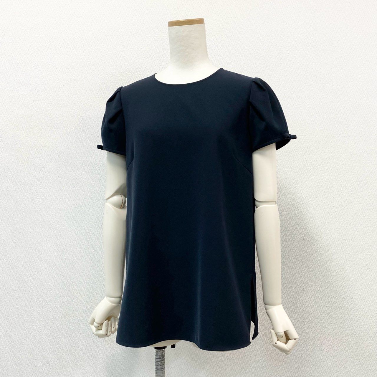 64d30 FOXEY NEW YORK フォクシーニューヨーク パフスリーブ 半袖カットソー Tシャツ ブラウス リボン 37330 サイズ40 ミッドナイトブルー レディース