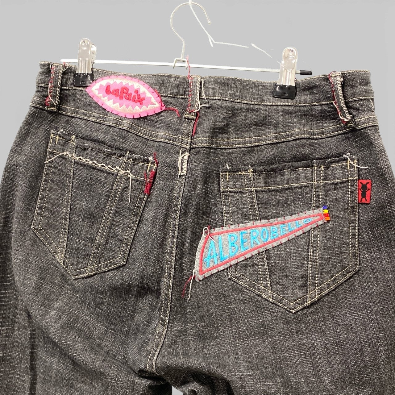 24b16 【美品】 OLLEBOREBLA オレボレブラ アルベロベロ デニムパンツ ボトムス ブタさん 刺繍 ストレッチ〇 レディース 女性用 L グレー系o07t